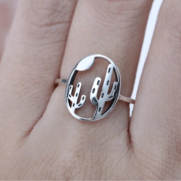 Silver Cactus Ring - Picture 5 of 8